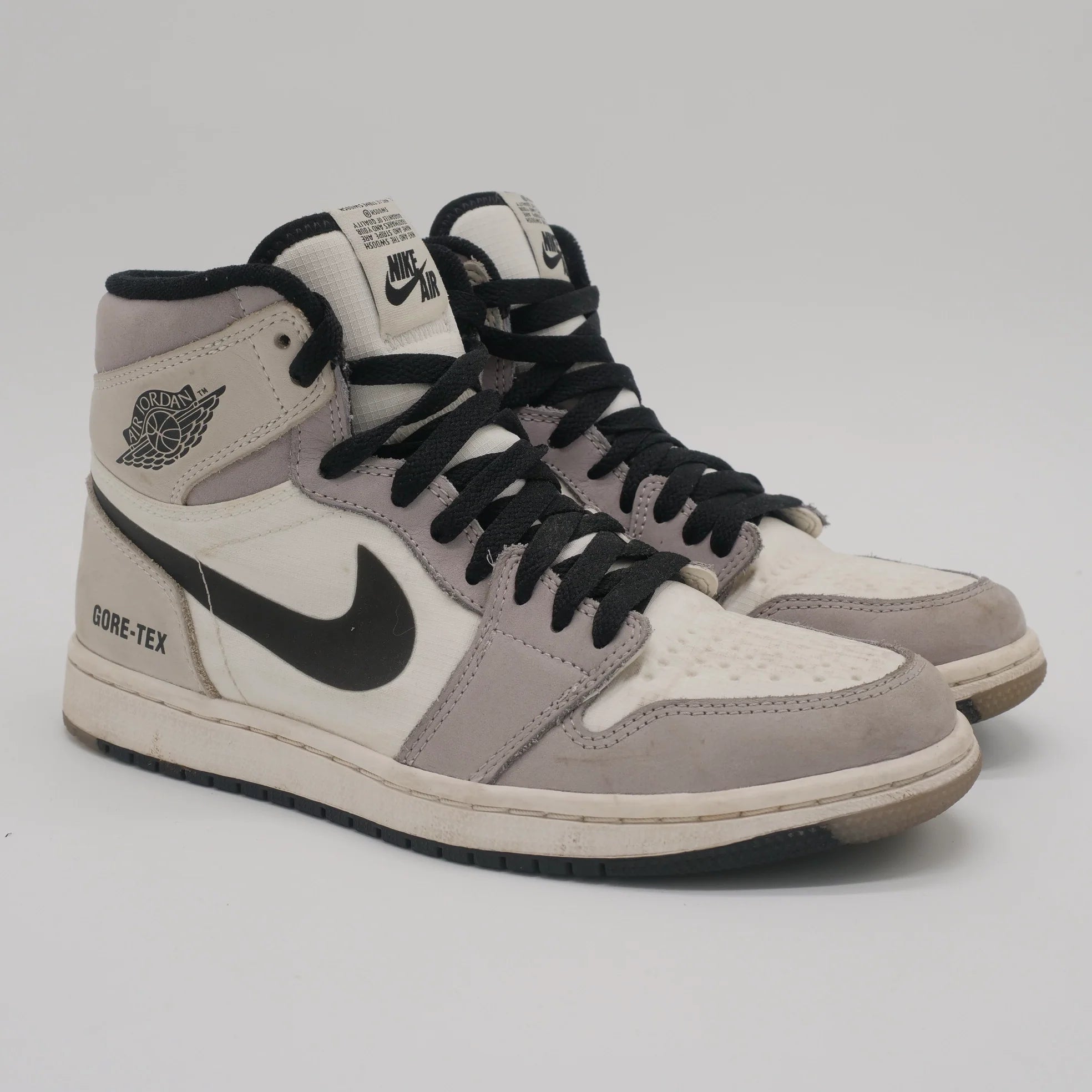 Air Jordan 1 High Gore Tex Light-Bone EU 40