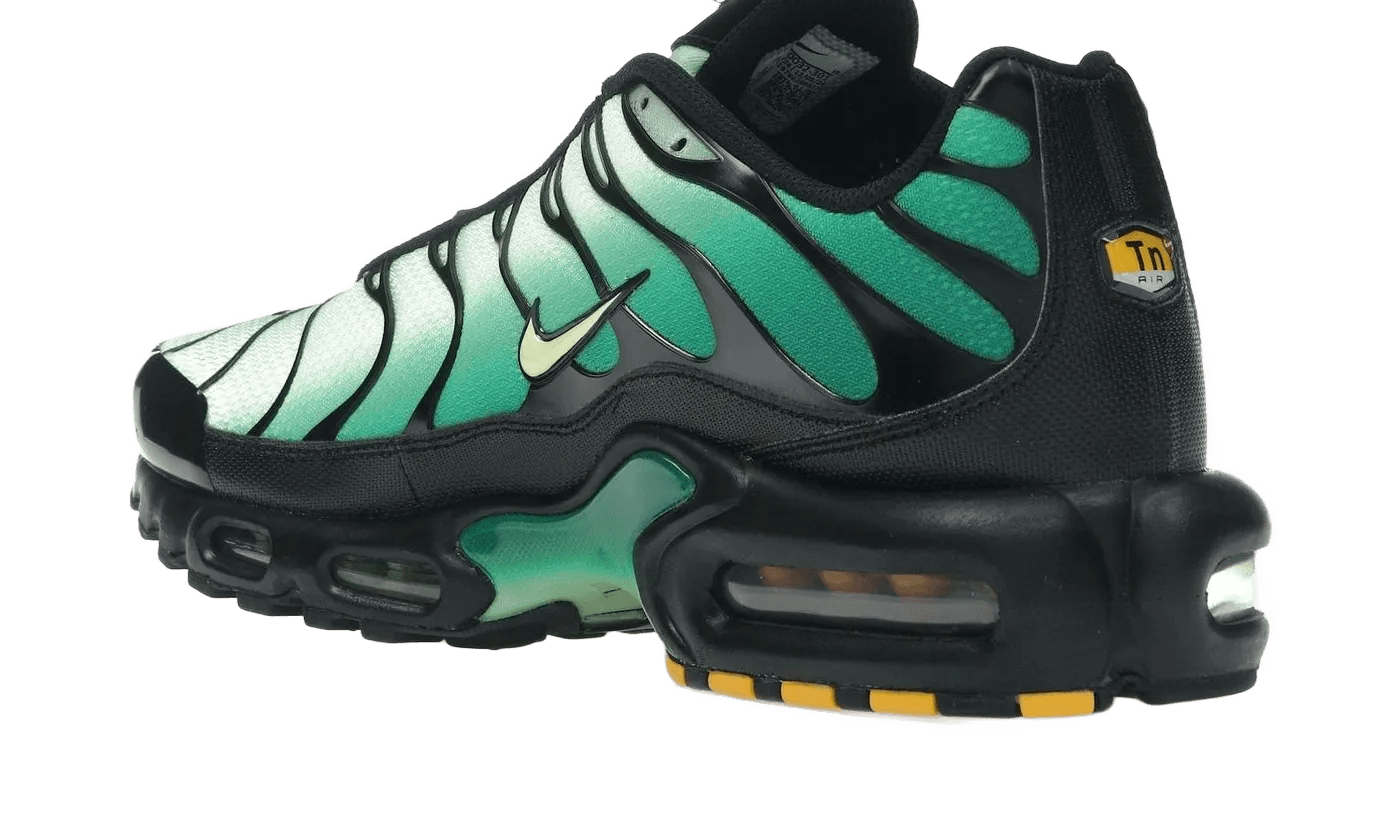 Nike Air Max Plus Vapor Green Malachite Black Light Lemon Twist - DM0032-301
